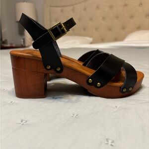 Platform sandals